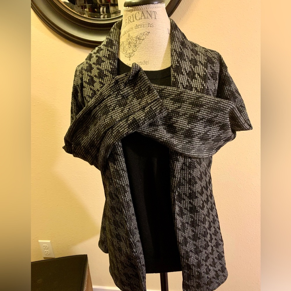 LN DARLING COLDWATER CREEK PEPLIN LONG SLEEVE JACKET. SAYS SZ XS BUT IS A SM. - Picture 4 of 8